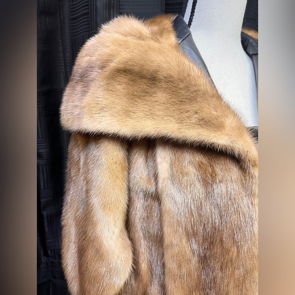 Vintage Mink Cape - Picture 2 of 14